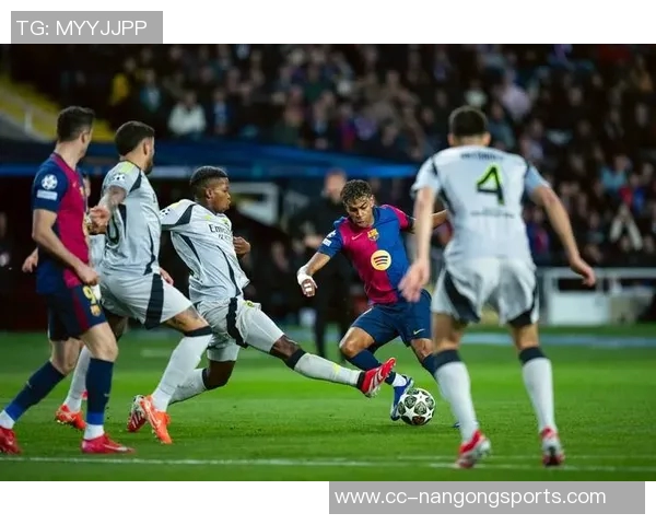 西甲第13轮比赛净时间统计:皇马与埃尔切对决时间最长巴萨紧随其后 西甲第13轮比赛净时间统计:皇马与埃尔切对决时间最长巴萨紧随其后