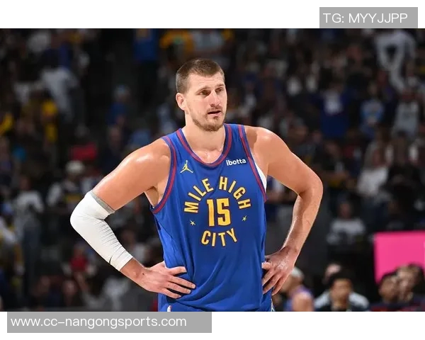 约基奇上半场表现惊艳9中8砍下23分7篮板3助攻三分球2中2状态火热