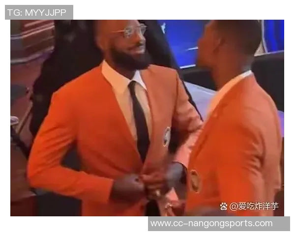 老詹回归克城的可能性引发媒体人深思或许是最后一次以球员身份亮相 老詹回归克城的可能性引发媒体人深思或许是最后一次以球员身份亮相