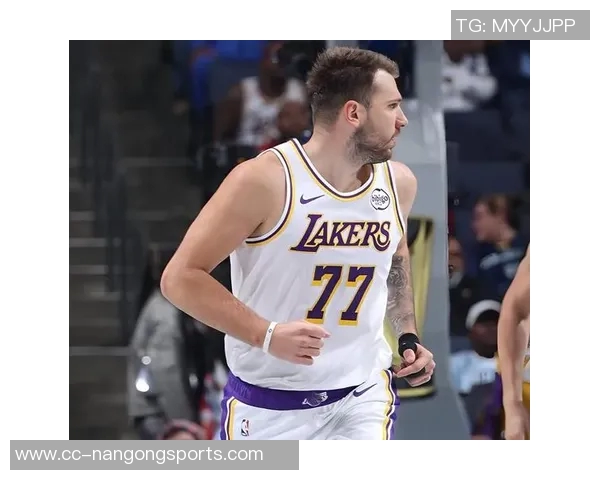 詹姆斯与东契奇交锋数据对比26年内东詹同场战绩分析 詹姆斯与东契奇交锋数据对比26年内东詹同场战绩分析