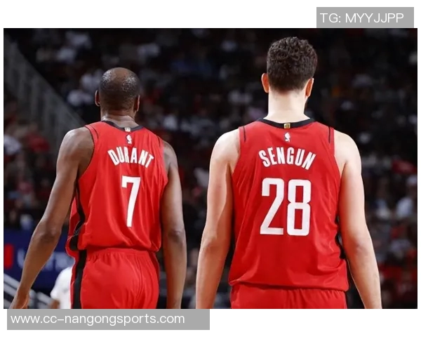 帕森斯称火箭未追哈登无所谓谢泼德与阿门控卫表现出色且持续进步