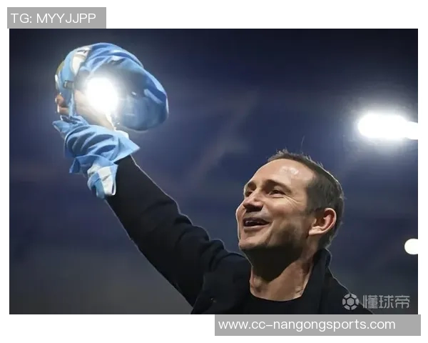 英媒报道班福德与兰帕德重聚考文垂训练昔日切尔西队友再续情谊